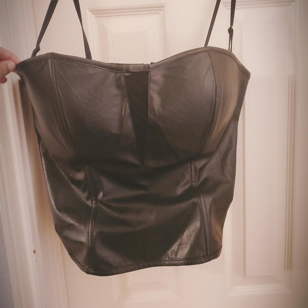 Sleeveless pleather bustier top